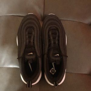 Black Nike Air Max's 97 Size 7